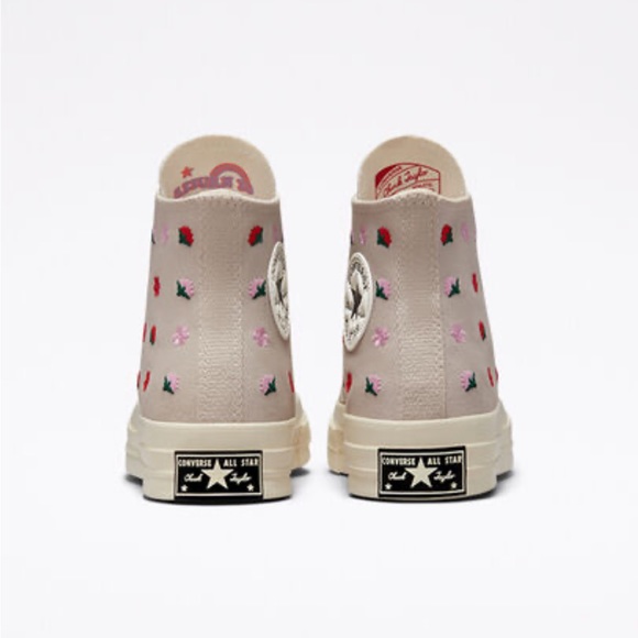 Chuck 70 Floral Embroidery Women’s High Top Shoe - Picture 5 of 11